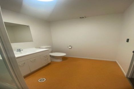 Photo of property in 3/125 Carrington Road, Point Chevalier, Auckland, 1025