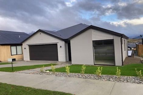 Photo of property in 22 Muster Road, Jacks Point, 9371