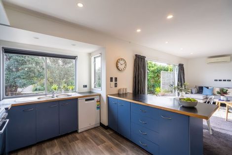 Photo of property in 52 Rutherford Drive, Waikanae Beach, Waikanae, 5036