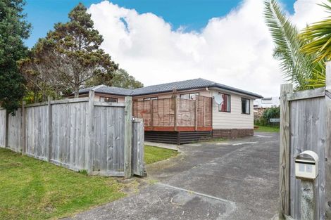 Photo of property in 23 Armada Drive, Ranui, Auckland, 0612