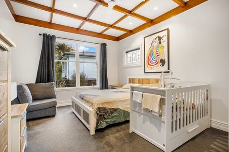 Photo of property in 5 Taupaki Road, Taupaki, Henderson, 0782