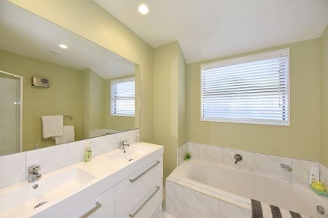 Photo of property in 9 Kenmure Drive, Huntsbury, Christchurch, 8022