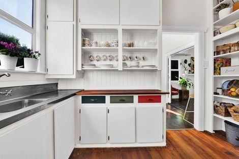 Photo of property in 87 South Road, Manaia, 4612