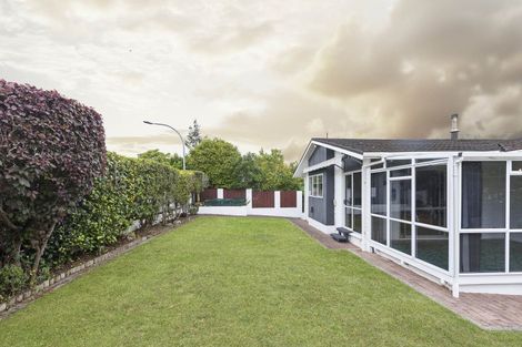 Photo of property in 4 Newcastle Road, Dinsdale, Hamilton, 3204