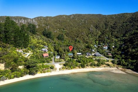 Photo of property in 3900 Kenepuru Road, Black Rock, Picton, 7282