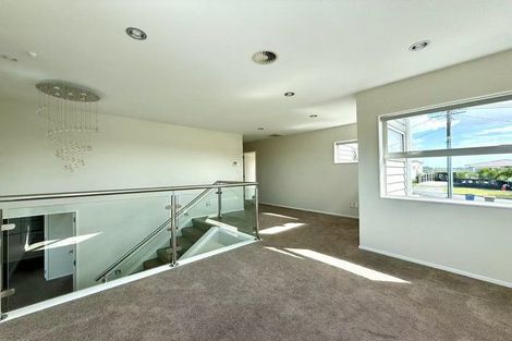 Photo of property in 240 Sturges Road, Henderson, Auckland, 0612