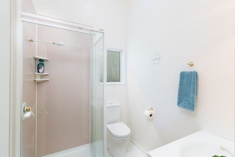 Photo of property in 20a Chatsworth Road, Silverstream, Upper Hutt, 5019