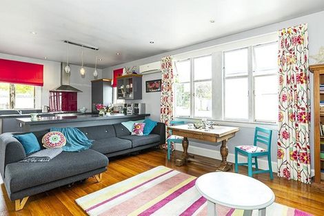 Photo of property in 18 Clifton Terrace, West End, Timaru, 7910