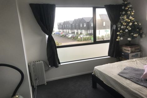 Photo of property in 1 Beardmore Lane, Papakura, 2110