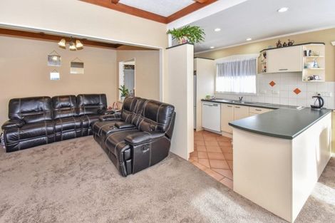 Photo of property in 2/52 Hoteo Avenue, Papatoetoe, Auckland, 2025