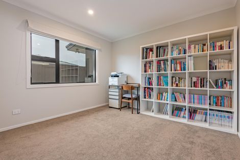 Photo of property in 1 Serenity Crescent, Kelvin Grove, Palmerston North, 4414