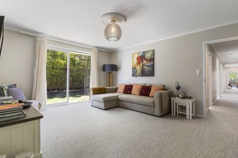 Photo of property in 5 Jessie Rise, Riverhead, 0820