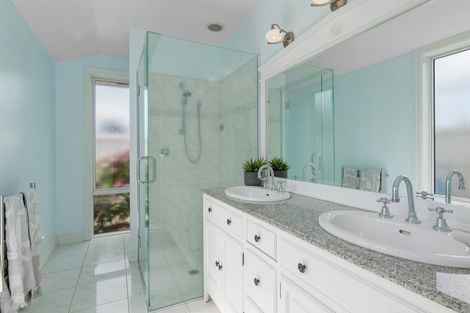 Photo of property in 10 Jennabelle Lane, Halswell, Christchurch, 8025