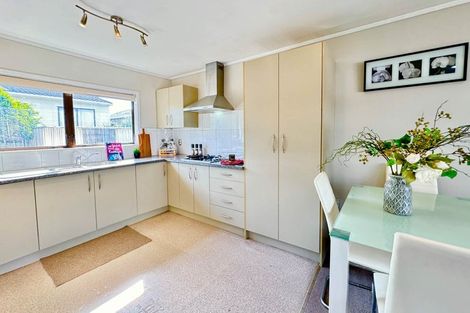 Photo of property in 2/65 Fitzroy Street, Papatoetoe, Auckland, 2104