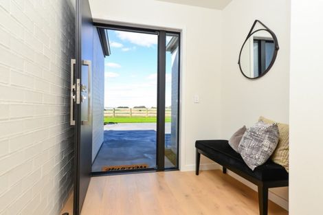 Photo of property in 63 Grove Road, Te Pahu, Hamilton, 3285