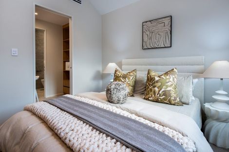 Photo of property in 15b Kiri Place, Mairangi Bay, Auckland, 0630