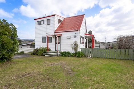 Photo of property in 111 Weka Street, Whangamata, 3620