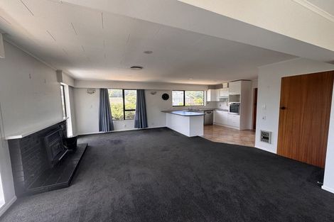 Photo of property in 25 Ngatitoa Street, Tawa, Wellington, 5028