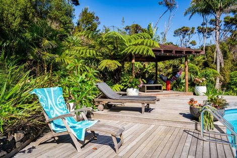 Photo of property in 562 Ocean View Road, Te Arai, Wellsford, 0975