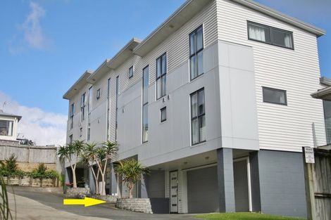 Photo of property in 16a Woodall Place, Totara Vale, Auckland, 0627