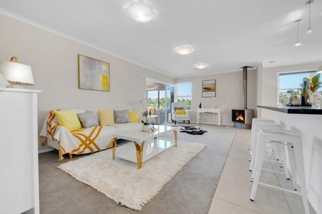 Photo of property in 36 Compton Street, Hillcrest, Auckland, 0627