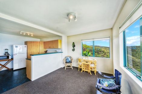 Photo of property in 123 Piha Road, Piha, New Lynn, 0772