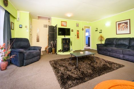 Photo of property in 1a Dunk Place, Milson, Palmerston North, 4414