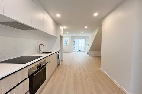 Photo of property in 12/9 Aeroview Drive, Beach Haven, Auckland, 0626