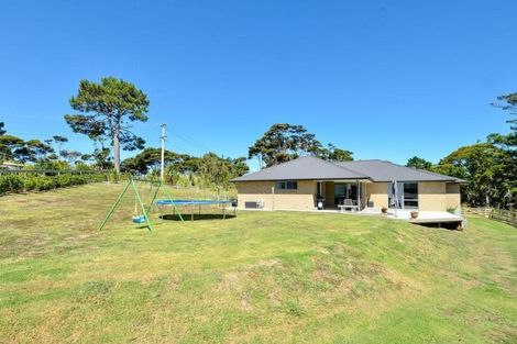 Photo of property in 24b Sunnyvale Road, Swanson, Auckland, 0614