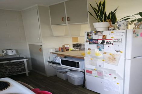 Photo of property in 2/60 Clayburn Road, Glen Eden, Auckland, 0602