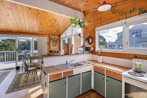 Photo of property in 15 Rabbit Way, Whitianga, 3510