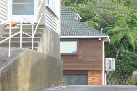 Photo of property in 26 Hampton Hill Road, Tawa, Wellington, 5028