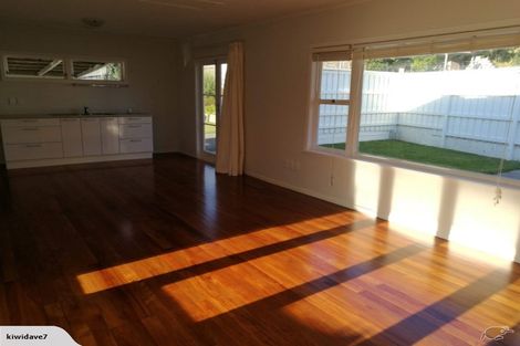 Photo of property in 5 Domain Lane, Mangere Bridge, Auckland, 2022