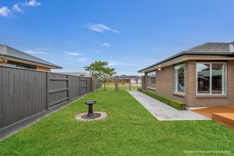 Photo of property in 3 Crabapple Close, Milson, Palmerston North, 4414