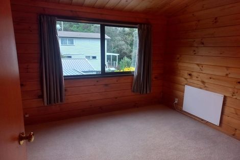 Photo of property in 19a Miromiro Road, Normandale, Lower Hutt, 5010