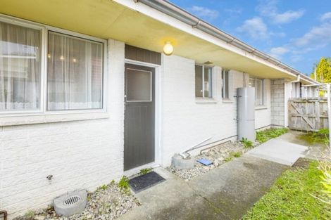 Photo of property in 2/45 Royal Street, Upper Hutt, 5018