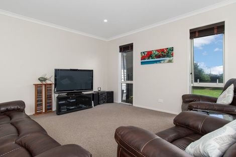 Photo of property in 77 Sandhurst Drive, Papamoa Beach, Papamoa, 3118