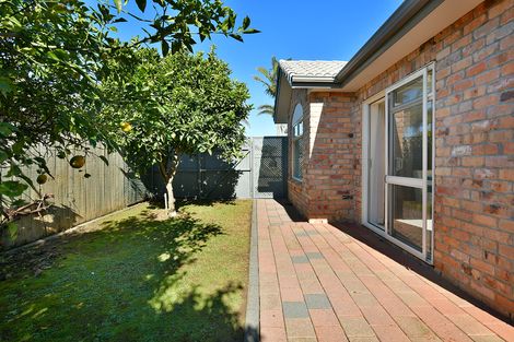 Photo of property in 22 Dan Tori Place, Orewa, 0931