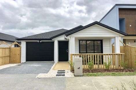 Photo of property in 8 Waka Ama Road, Karaka, Papakura, 2113