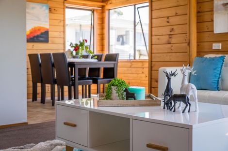 Photo of property in 114 Pooks Road, Ranui, Auckland, 0612