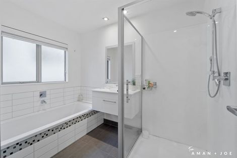 Photo of property in 95a Konini Road, Titirangi, Auckland, 0604