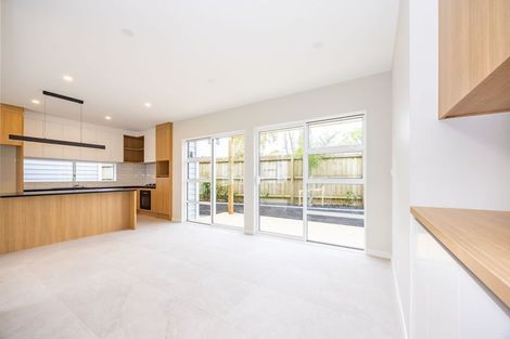 Photo of property in 34 Hellyers Street, Birkdale, Auckland, 0626