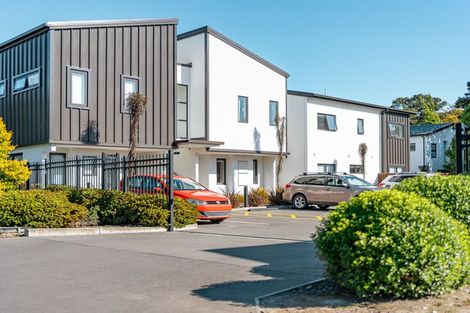 Photo of property in 2/69 Suva Street, Upper Riccarton, Christchurch, 8041