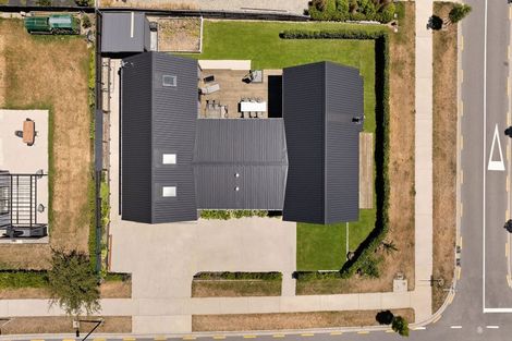 Photo of property in 14 Mount Nicholas Avenue, Wanaka, 9305