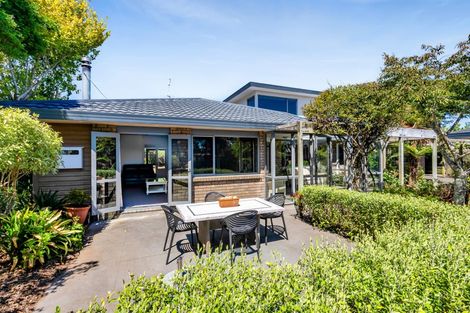 Photo of property in 3e Kinross Drive, Merrilands, New Plymouth, 4312