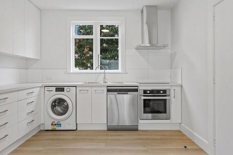 Photo of property in 172 Papanui Road, Merivale, Christchurch, 8014