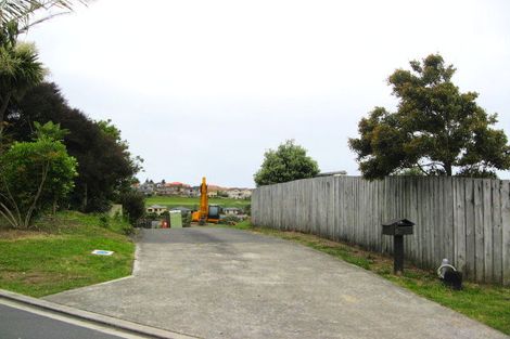 Photo of property in 8a Astrolabe Place, Gulf Harbour, Whangaparaoa, 0930