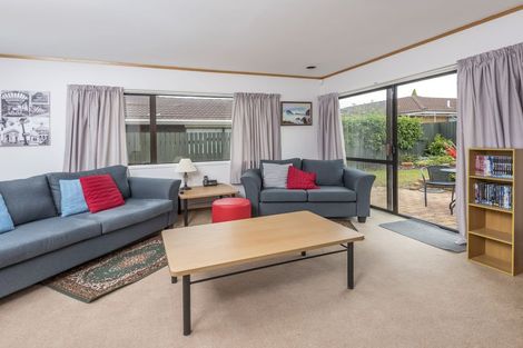 Photo of property in 14b Billabong Place, Botany Downs, Auckland, 2010