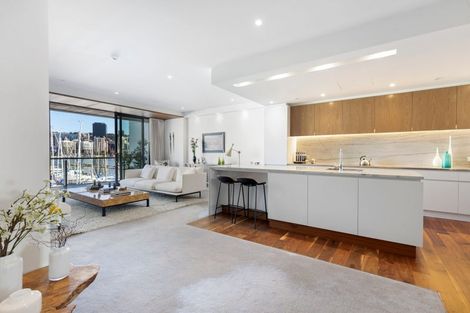 Photo of property in Clyde Quay Wharf, 2c/7 Clyde Quay Wharf, Te Aro, Wellington, 6011