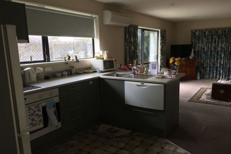 Photo of property in 10 Clinton Lane, Woolston, Christchurch, 8062